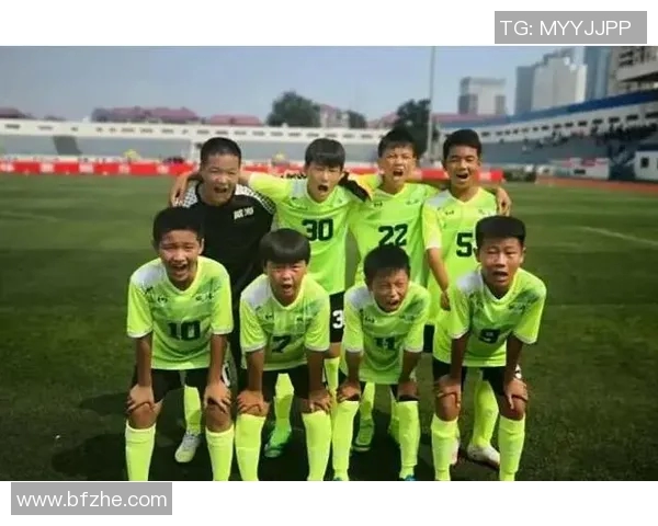 成都足球队荣登全国足球技术排行榜第五名引发热议